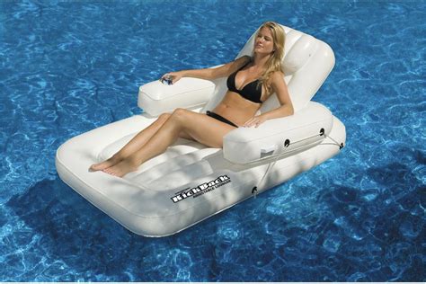 The 10 Pool Floats For Adults in 2021: Photos, Reviews, Style | SPY