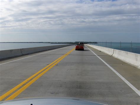 File:Overseas Highway bridge 2.jpg - Wikimedia Commons