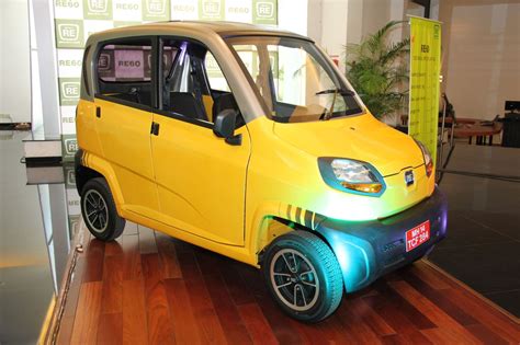 Govt approves Quadricycles; Bajaj RE60 to enter production