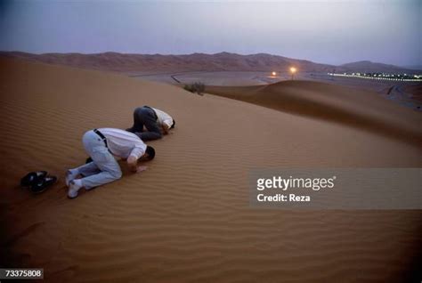 Shaybah Field Photos and Premium High Res Pictures - Getty Images