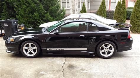 2002 Ford mustang gt deluxe coupe specs