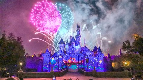 The Fireworks Show Might Return To Disneyland - The Go To Family