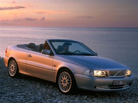 VOLVO C70 Convertible Specs & Photos - 1999, 2000, 2001, 2002, 2003 ...