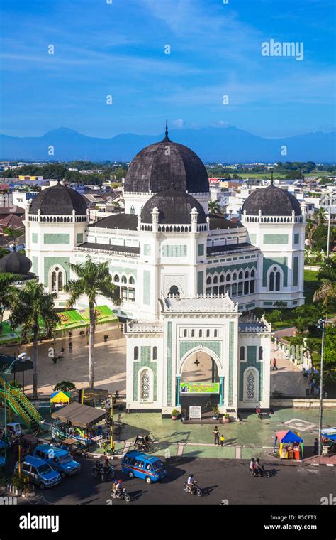 Great mosque of medan hi-res stock photography and images - Alamy