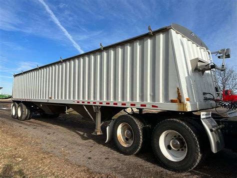 2000 Jet Hopper Bottom Grain Trailer, Spring Ride, 11R24.5 Tires ...