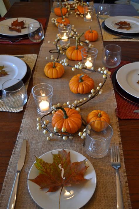 Simple Thanksgiving Table Decor Idea - 1905 Farmhouse