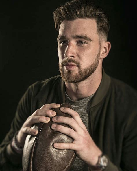 Travis Kelce | Travis kelce, Pretty men, Boy hairstyles