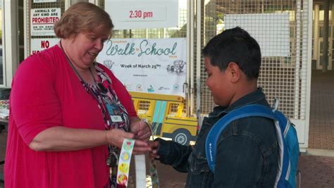 Dooley Elementary School Celebrates Long Beach Walk to School Week ...