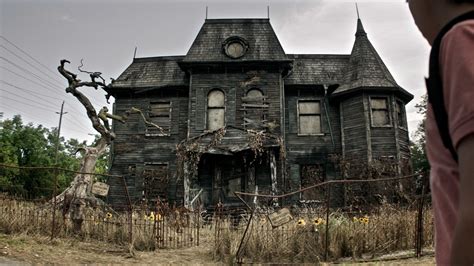 Ghost Halloween Haunted House Scary Haunted House Hd Wallpaper Pxfuel ...