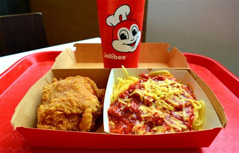 Jollibee's Signature Fried Chicken & Spaghetti Meal .... T… | Flickr