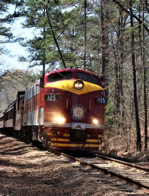 Take The Scenic Route On This Texas State Railroad – Trips To Discover