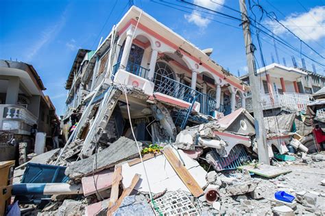 Por que ocorrem tantos terremotos no Haiti? - 15/08/2021 - Mundo - Folha