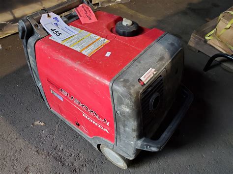 MOBILE EU3000 HONDA GENERATOR (CONDITION UNKNOWN)