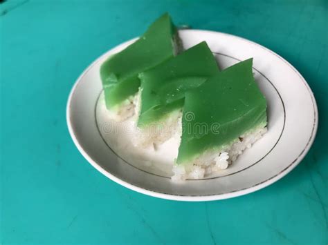 Srikaya Cake on Plate. Indonesian Food Stock Photo - Image of plate ...