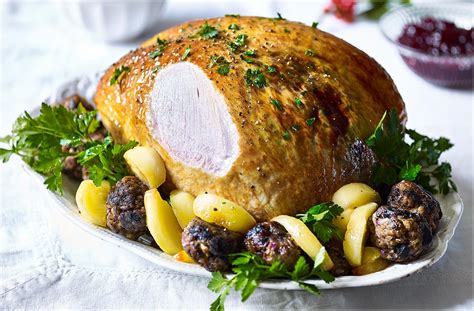 Roast Turkey Crown | Christmas Turkey | Tesco Real Food