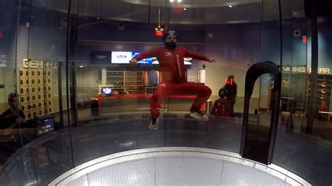 Indoor skydiving 'flies' into Atlanta