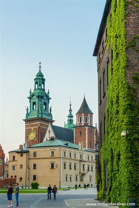 Cracovia: subiendo al castillo de Wawel | Cracovia, Castillos, Lugares ...