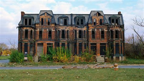 Abandoned Mansions Detroit Michigan