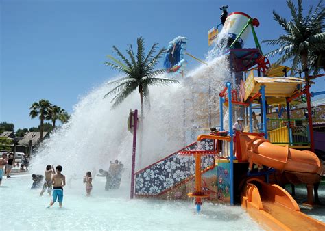 SCVNews.com | May 26: Six Flags Hurricane Harbor to Open for Season ...