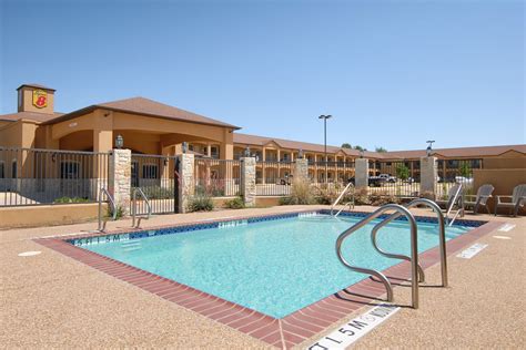 Super 8 by Wyndham Stephenville | Stephenville, TX Hotels