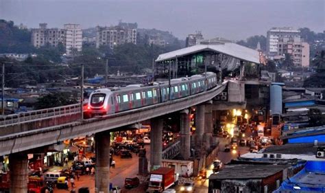 What is stalling the Mumbai Metro Phase II Project?