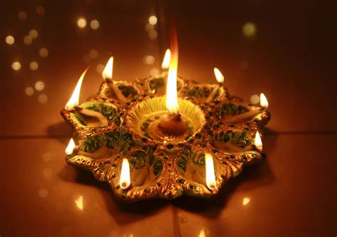 8 Images Diwali Diya Decoration Photos And View - Alqu Blog