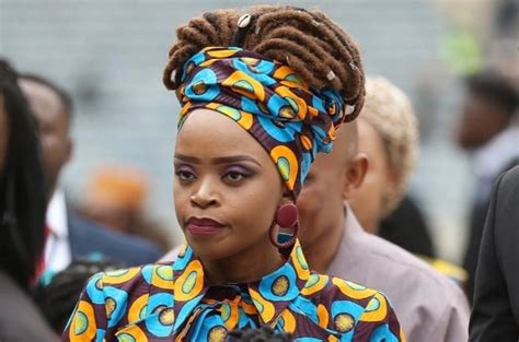 Zoleka Mandela Biography, Wiki, Age, Parents, Husband, Children ...