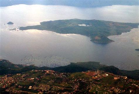 Taal Lake | Description, Eruptions, Volcano, Map, & Facts | Britannica