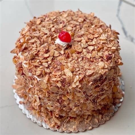 Almond Torte8″ - Oakmont Bakery