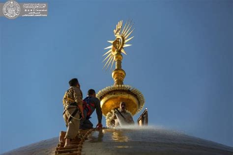 Dome of Najaf Shrine Washed Ahead of Holy Prophet’s Birthday