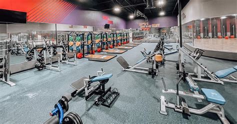 New Crunch Fitness gym opens in Cy-Fair