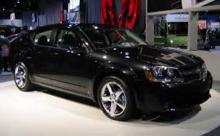 DODGE AVENGER - Review and photos