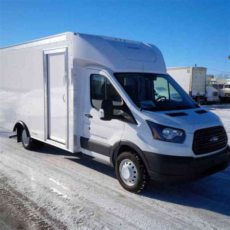 Ford Transit 350 HD Cutaway 350 HD 2dr 156 in. WB DRW Cutaway Chassis w ...