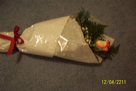 How to Make a Flower Wrap the Right Way. : 6 Steps - Instructables