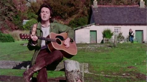 Paul McCartney & Wings - Mull of Kintyre (HD 1080p) Chords - Chordify