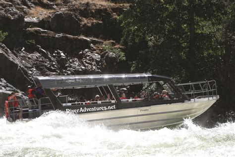 Hells Canyon Jet Boat Tours | River Adventures LLC