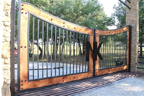 30+ Contemporary Wood And Metal Gate - BasharTytus