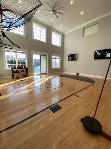 The Big Splurge: Indoor Basketball Courts For True Hoops, 40% OFF