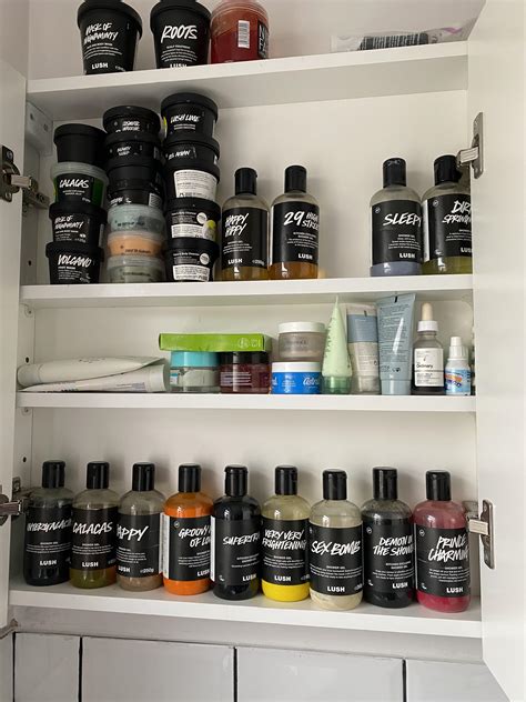 Finally got a new bathroom cabinet for all my lush stuff (didn’t ...