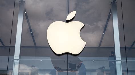 Apple Kicks Off Public Bug Bounty Program