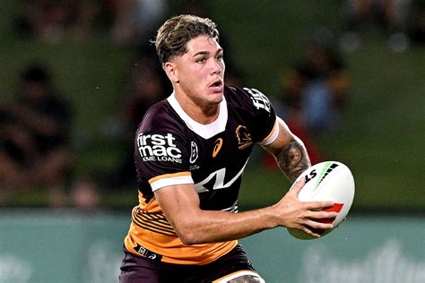 Reece Walsh referred to judiciary over alleged referee abuse - NRL News ...