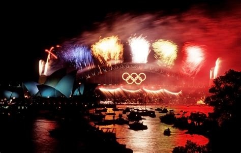 File:Fireworks, Sydney Harbour Bridge, 2000 Summer Olympics closing ...