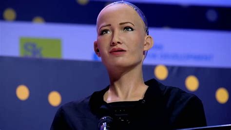 Meet Robot Sophia — The First AI Robot In The World To Be Given ...