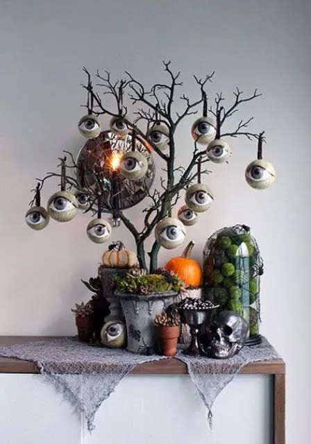 41 Creepy Halloween Decorating Ideas - Shelterness