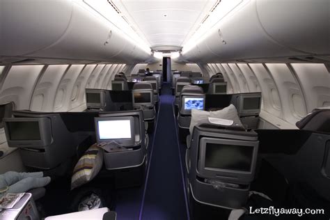 Lufthansa Business Class Boeing 747-8 Upper Deck Flight Review