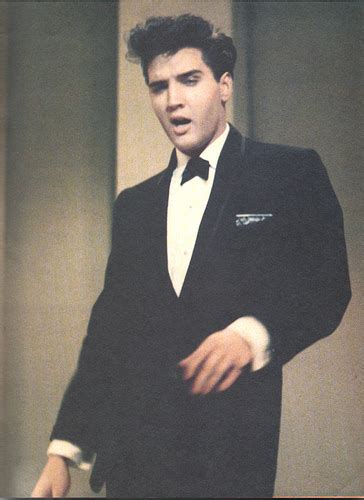 Elvis on stage at Frank Sinatra show 1960 - Elvis Presley Photo ...