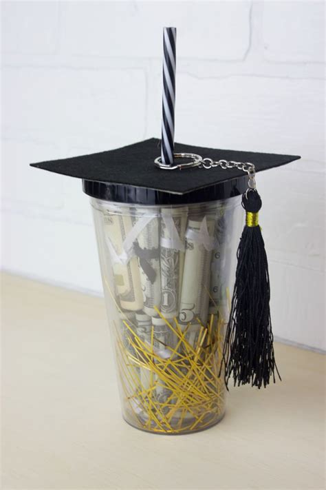 30 Awesome High School Graduation Gifts Graduates Actually Want