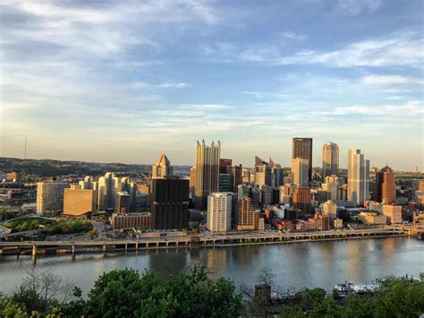 Just a reminder how beautiful Pittsburgh's skyline really is : r/pittsburgh