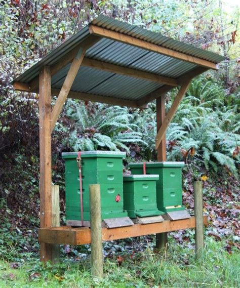 Covered hive stand | Homesteading & Self Sufficiency | Pinterest | Bees ...