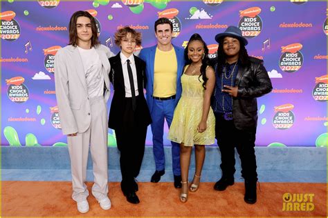 Jace Norman & 'Danger Force' Cast Attend Kids' Choice Awards After New ...